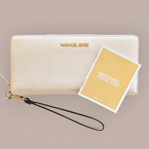 Michael Kors Jet Set Travel Large Leather Continental Wallet NWT